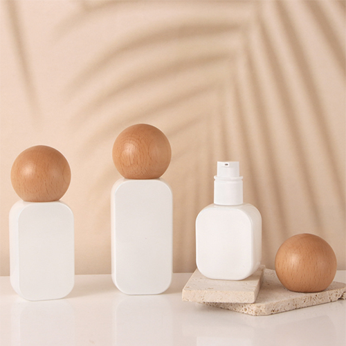 C) ガラスワンドロップポンプ(白・平角×木目丸キャップ) 120ml - YOKIプラザ - 化粧品容器