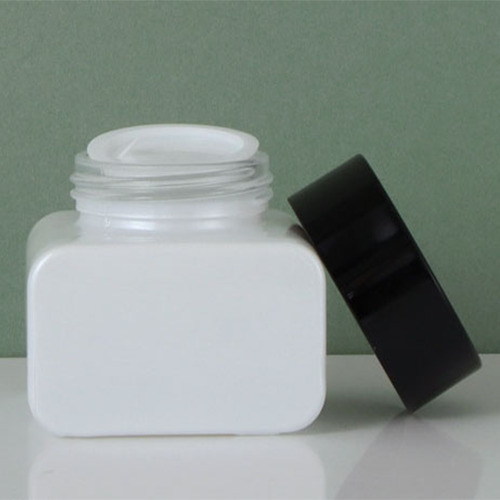 C) ガラスクリームジャー(白・角丸平角×黒キャップ) 50g - YOKIプラザ - 化粧品容器