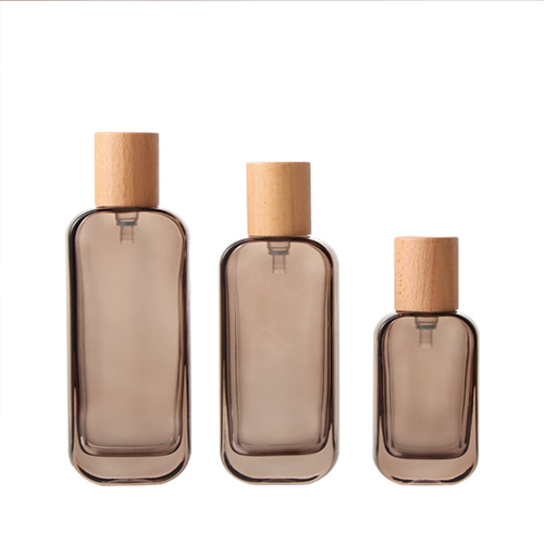 C) ガラスワンドロップポンプ(黒半透明・角丸平角×木目キャップ) 120ml - YOKIプラザ - 化粧品容器