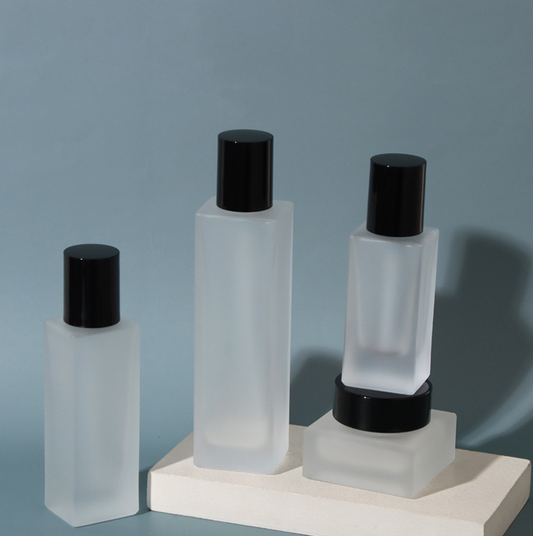 C) ガラスワンドロップポンプ(半透明・角型×丸キャップ) 120ml - YOKIプラザ - 化粧品容器