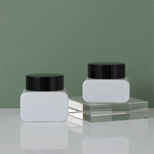 C) ガラスクリームジャー(白・角丸平角×黒キャップ) 50g - YOKIプラザ - 化粧品容器