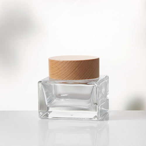 C) ガラスクリームジャー(透明・角型×木目キャップ) 50g - YOKIプラザ - 化粧品容器