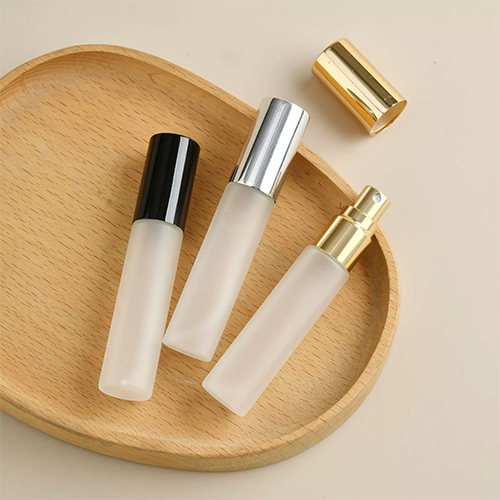 C) アルミキャップガラススプレー(半透明) 10ml