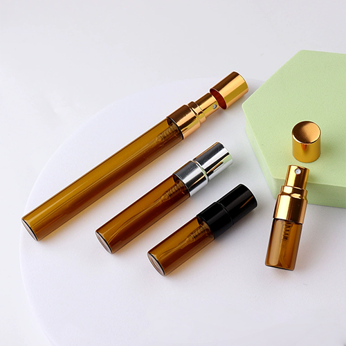 C) アルミキャップガラススプレー(茶色) 2ml